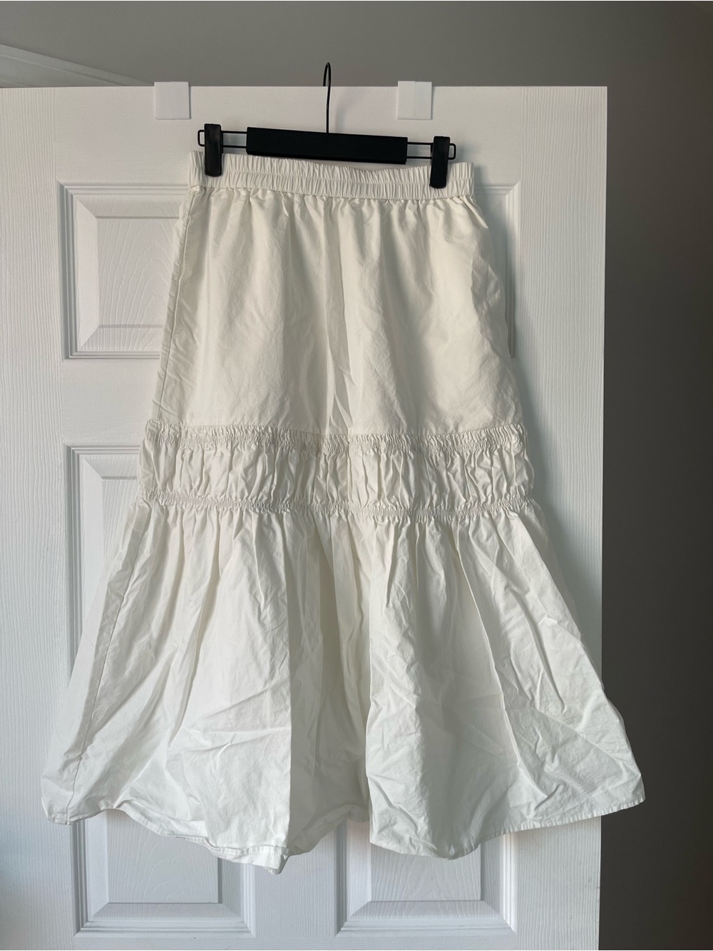 Women’s White Tiered Midi Skirt